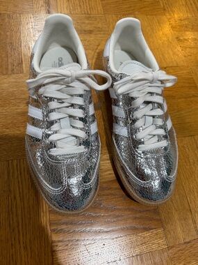 adidas Silver Crackle Low-Top Sneakers with White Stripes